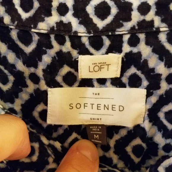 LOFT Aztec Printed Button Down Shirt Size Medium - Picture 2 of 7
